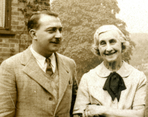 Pat & Maud