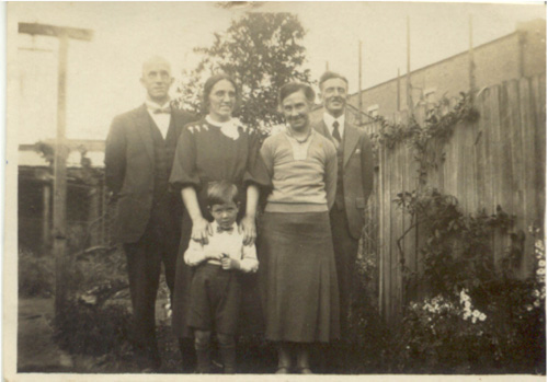 1933 George Maggie & Bruce, Annie & Harry